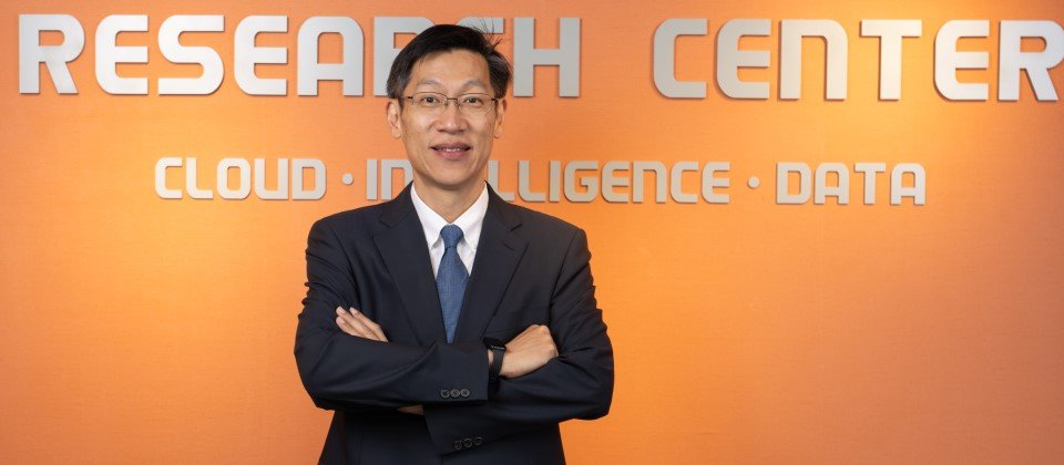 意藍資訊創辦人暨總經理楊立偉博士