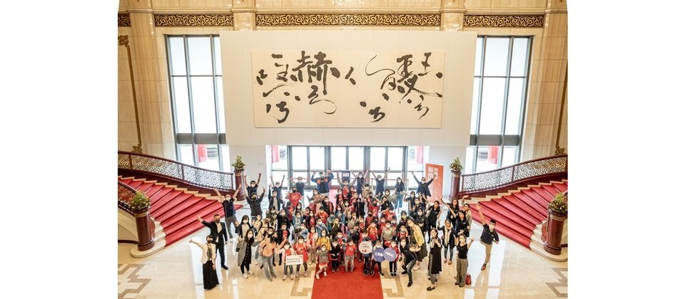 桃園市三民國小全校參加兩廳院藝術零距離活動於兩廳院欣賞《管風琴與雙小提琴》音樂會