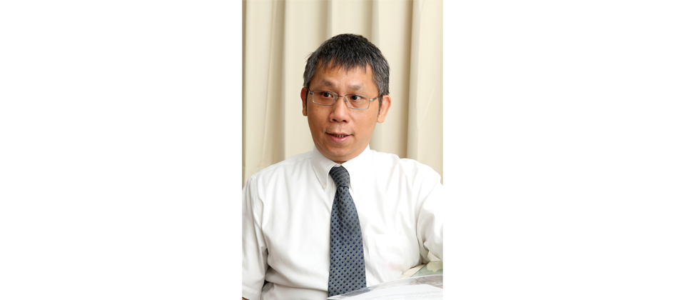 衛生署資訊中心主任許明暉說,為了避免民眾的電子病歷資料外洩,網路傳輸路徑都必須加密處理