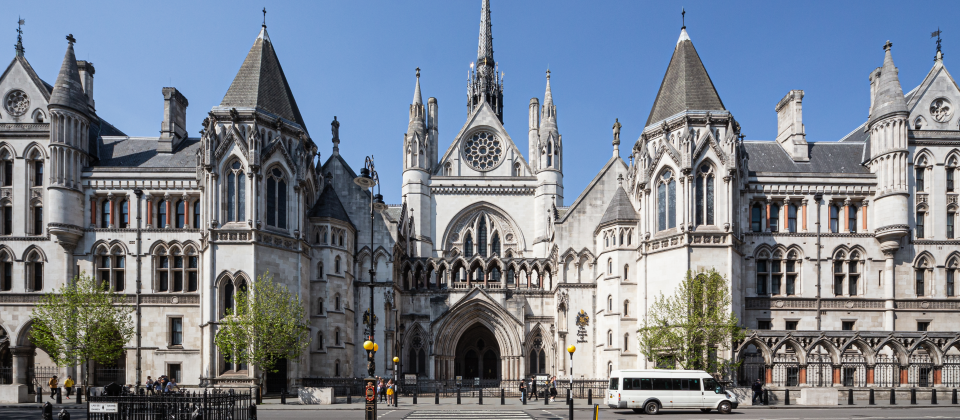 情境示意圖,Royal Courts of Justice in London,Photo by David Castor on wikipedia CC0