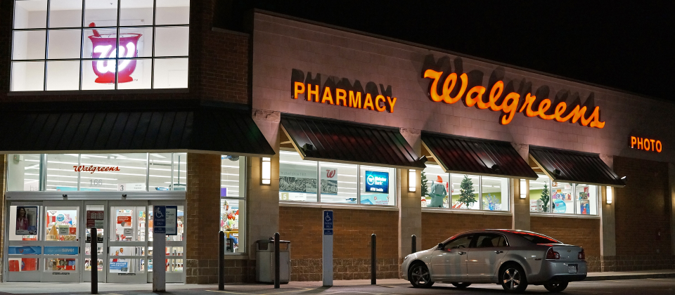 Photo by Anthony92931 on https://commons.wikimedia.org/wiki/File:Walgreens_store.jpg (CC BY-SA 3.0)