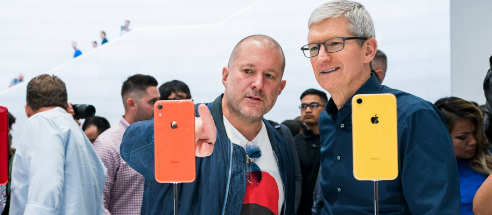 蘋果首席設計師Jony Ive(圖左)和蘋果執行長Tim Cook(圖右)(圖片來源:蘋果)