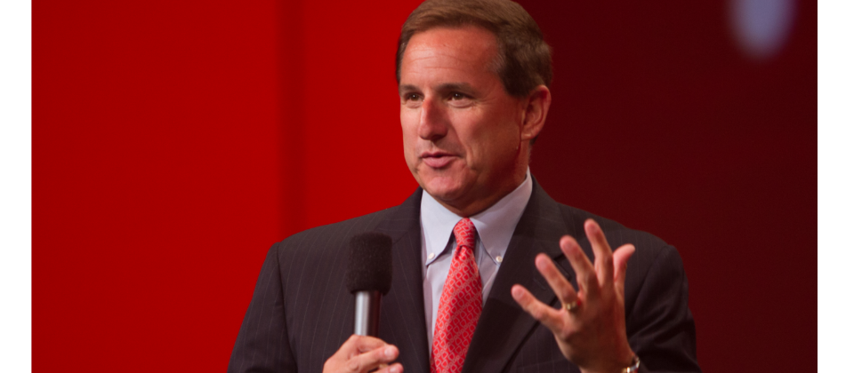 Photo by Oracle PR from Redwood Shores, Calif., USA - Mark Hurd, CC BY 2.0, https://commons.wikimedia.org/w/index.php?curid=19370580