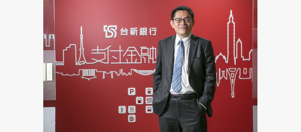 台新金控資訊長孫一仕用「旅程」來形容台新這一路的轉型過程,就算經過了3年,台新仍舊處於轉型的旅途,新一代資訊架構的建置仍是現在進行式,而不是完成式。(攝影/洪政偉)