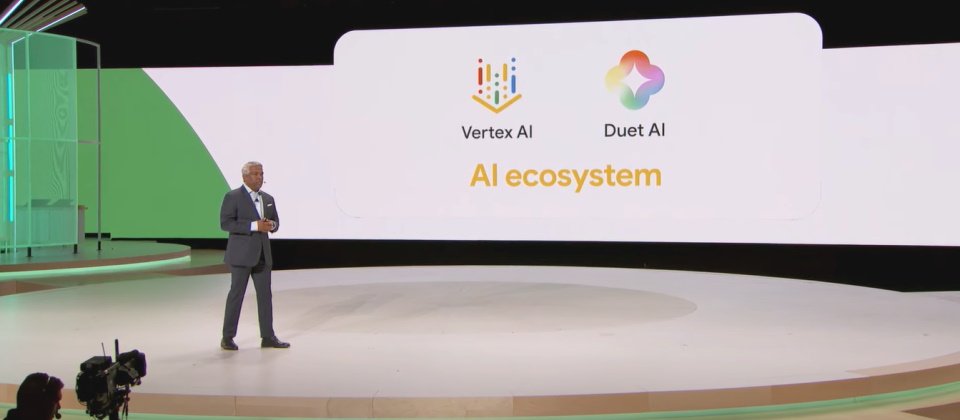 Google Cloud執行長Thomas Kurian強調,Google將聚焦三大生成式AI戰略,包括了AI建置、AI運用和AI生態圈。(圖片來源/Google)