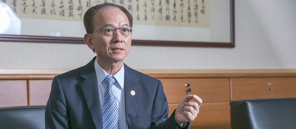 中華電信以5G作為平臺,通過跨產業合作,聯結不同合作夥伴擁有產業知識及經驗,推出適合各行各業的5G應用,中華電信行動通信分公司總經理陳明仕形容跨產業合作是B2B2X,即企業對企業對X,當中的X可以是C(消費者)、B(企業)、G(政府)。 (攝影/洪政偉)