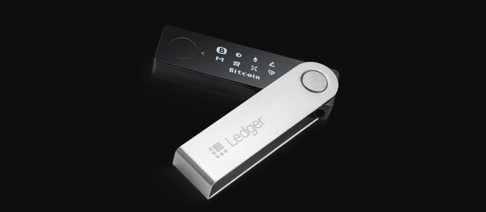 硬體加密貨幣錢包製造商Ledger於今年7月遭到駭客入侵,當時判斷有9千多名用戶的個資外洩,然而,駭客在12月20日公布20多萬名Ledger用戶資料,促使Ledger重新調查發布安全聲明,同時提醒使用者小心任何偽裝成Ledger以要求使用者輸入恢復碼的網釣行為。(示意圖,圖片來源/Ledger)