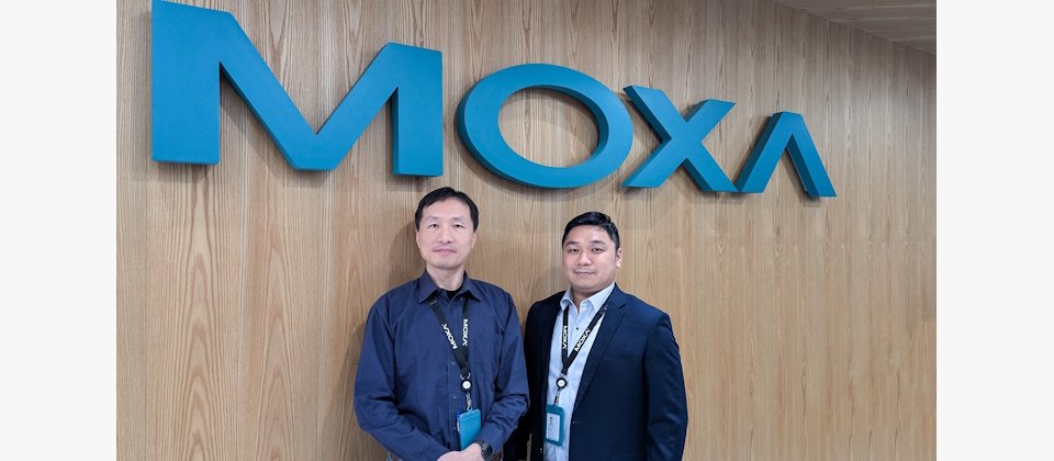 四零四科技研發中心與產品資安中心資深協理張懿(圖左)表示,Moxa正努力將資安變成產品開發的日常,該公司研發中心研發副總顏志安(圖右)也提到,早年他們推動IEC 62443認證時,公司內部人員覺得這會增加工作,現在則變成能主動討論並溝通產品資安議題。(攝影/羅正漢)