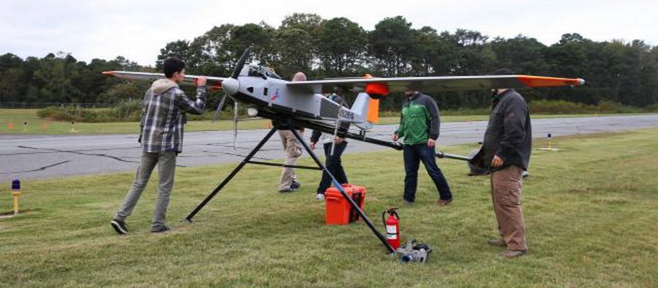 Verizon去年底展開為期2年的無人機空中LTE網路服務 ALO(Airborne LTE Operations)計畫,希望能為無人機開始提供機內網路服務,讓企業未來也能夠使用LTE網路,遠距操作無人機完成空中作業。