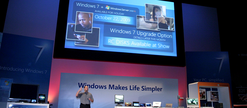 微軟預計於7月將會推出Windows 7免費升級方案,只要購買Windows Vista Home Premium以上 版本,就可以免費升級到Windows 7。