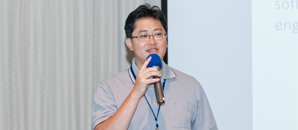 宏碁軟體工程師李佳修表示,他自己常使用Python分析資料,因為有許多現成的功能套件可以使用。