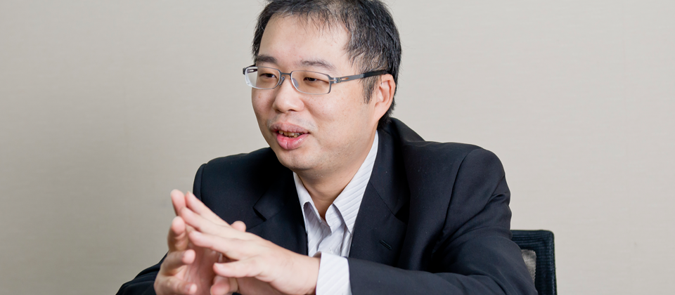 Fireeye臺灣技術經理林秉忠表示,要能擋住潛在的資安威脅要先改變想法,預設自己已經受駭,怎麼從看似安全的環境中,找到潛在的威脅。