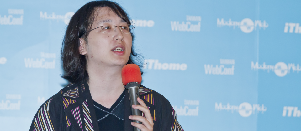 Perl6核心貢獻者唐鳳表示,現在要在網路上找正確答案,需要的不是提出問題,而是先給一個很爛的答案,就會有眾多高手跳出來熱烈討論並糾正你。