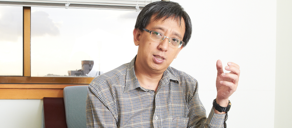政大電子治理研究中心副主任蕭乃沂:雖然唐鳳要將自己作為連結政府與公民科技與公共社群間的通道,不過,政務委員在跨部會溝通協調中,顯然不僅只做好「通道」角色而已,更重要的是做決策,也就要在各部會協調之中,如何釐清問題與平衡各方利益,最後還能讓各方接受。(圖片來源/iThome)