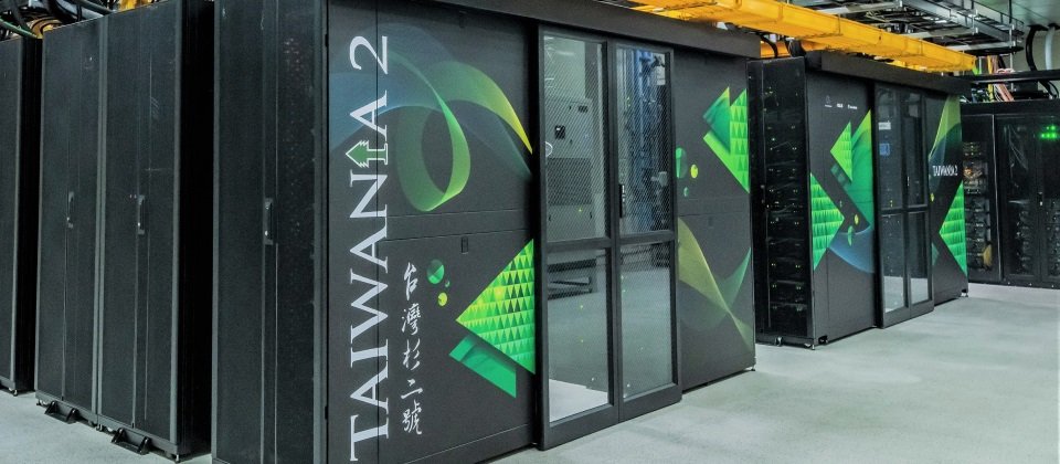 新超級電腦「台灣杉二號在11月發布的全球超級電腦500強中,以9 PFLOPS的實測計算效能,躋身第20名,創下臺灣超級電腦史上最佳紀錄。(圖片來源/國網中心)