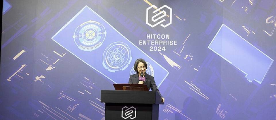 副總統蕭美琴蒞臨臺灣駭客年會企業場(HITCON Enterprise 2024)致詞時表示,數位分身可能會背叛她,讓她做出邪惡或是丟臉的事情,確保這樣事情不會發生,資安就是重要關鍵。
