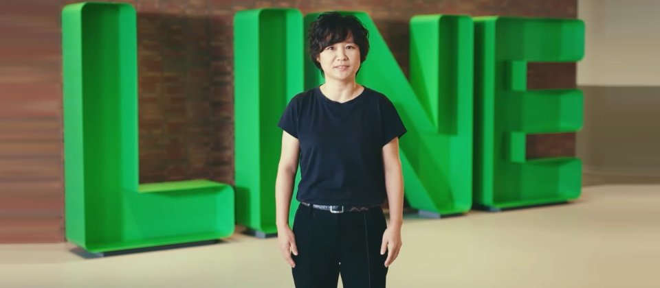 Line今年開發者大會聚焦自身技術實力的鍛造成果,介紹強化AI生產力的多項關鍵。「明年,Yahoo開發成果也將會在Line開發者大會上展現。」Line技術長朴懿彬這樣預告,揭露了她對兩家公司合併後技術整合的期待,將在明年開花結果。(圖片來源/Line)