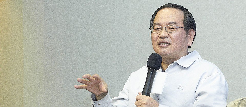 國發會管制考核處處長何全德,在7月28日兼任國安會資通安全辦公室主任一職,將和8月1日成立的行政院資安處密切合作。