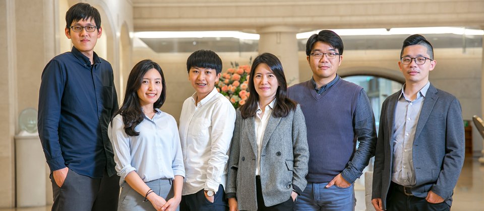 國泰世華銀行數據生態營運部以及國泰金控數數發中心數位體驗科技部成員。(攝影/洪政偉)