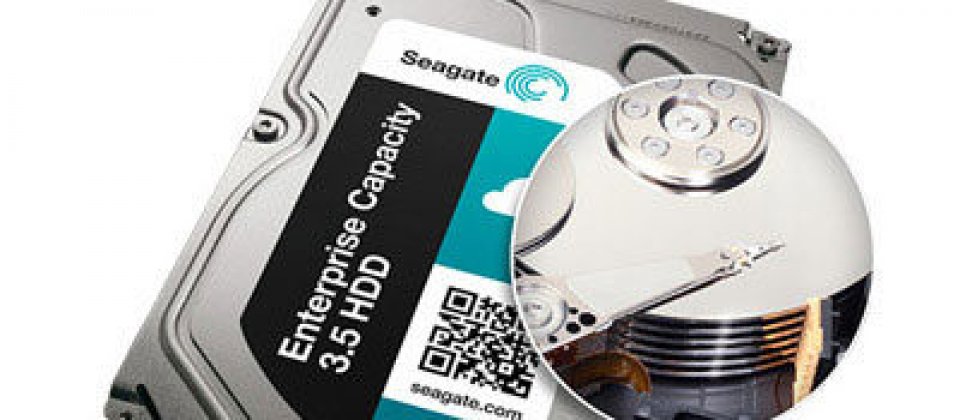 Seagate發表全球首款容量達8TB的硬碟,鎖定資料中心市場。圖為4月Seagate發表的6TB企業用硬碟。