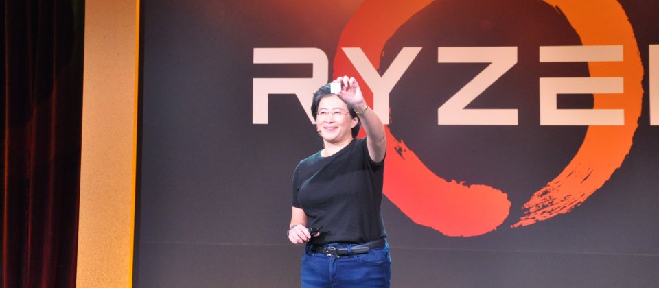 AMD執行長蘇姿豐在Ryzen Tech Day大會上宣布新一代Ryzen 7處理器正式到來,並還在現場首次展示了Ryzen 7處理器實際產品原型,她在大會中更表示,希望透過新世代Ryzen 7系列處理器的問世,以重振AMD目前在桌機處理器市場落後的局勢。