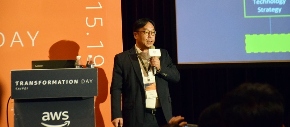 勤業眾信亞太區塊鏈實驗室經理Kelvin Wong表示,香港金融業應用區塊鏈走的比較快,比如金管局用區塊鏈偵測重複借貸行為,銀行也用來KYC。
