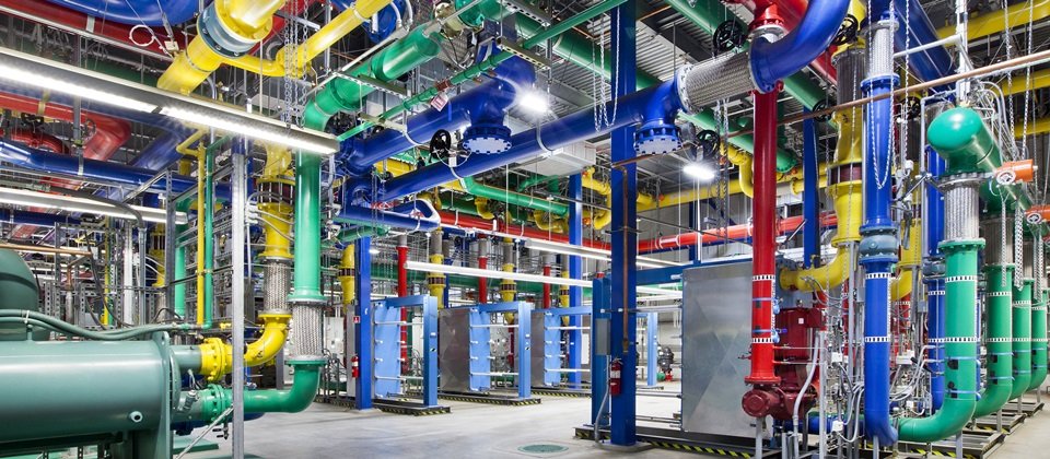 Google日前宣布,買下臺南科技工業園區的土地,將興建在臺第二座資料中心。(圖為示意圖,為Google他處機房)