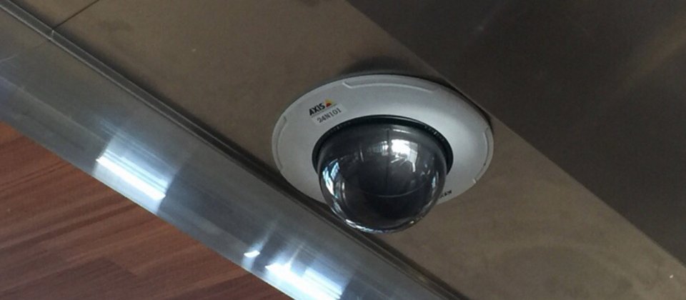 IoT安全業者Senrio從Axis的監視攝影機中發現gSOAP含有一安全漏洞,可能引發遠端程式攻擊。