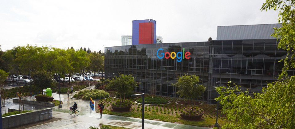 Google仍是Alphabet的金雞母,2018年第一季營收達309.96億美元,佔Alphabet營收99%。