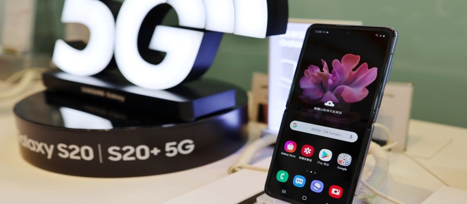 國內電信三雄甫開通5G服務,目前國內支援5G的手機雖不多,但在電信商開始提供5G後,將吸引更多業者在臺推出5G手機。 (攝影/蘇文彬)