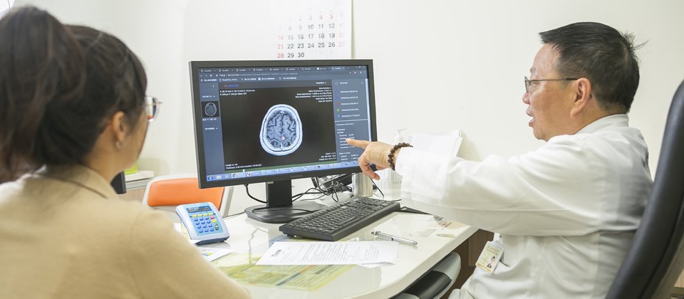 近來,國內外紛紛掀起一波醫療影像AI浪潮,今年初更有2家醫學中心啟動AI門診,藉助AI快速輔助醫生判讀醫療影像,不僅能緩解專科醫生的負擔,也能減少病患等待時間。(攝影/洪政偉)