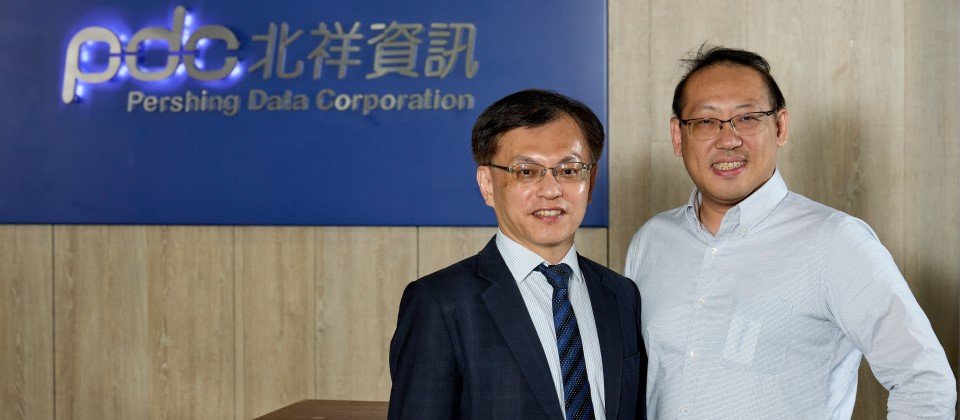 (左起) IBM資深技術顧問郭常宏與北祥資訊產品協理陳威駿