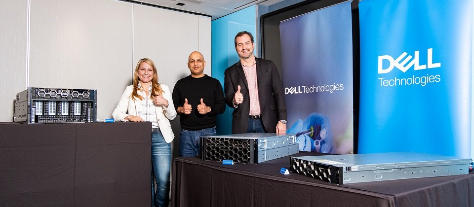 AI&ML與加速器優化運算總監Andrea Booker(左)、PowerEdge、HPC與核心運算部門副總裁Rajesh Pohani(中)、PowerEdge資深總監David Schmidt(右)