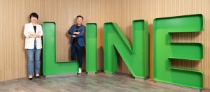 LINE打詐專案兩大關鍵推手, LINE臺灣公共事業副總林若凡與LINE臺灣資安長劉威成。